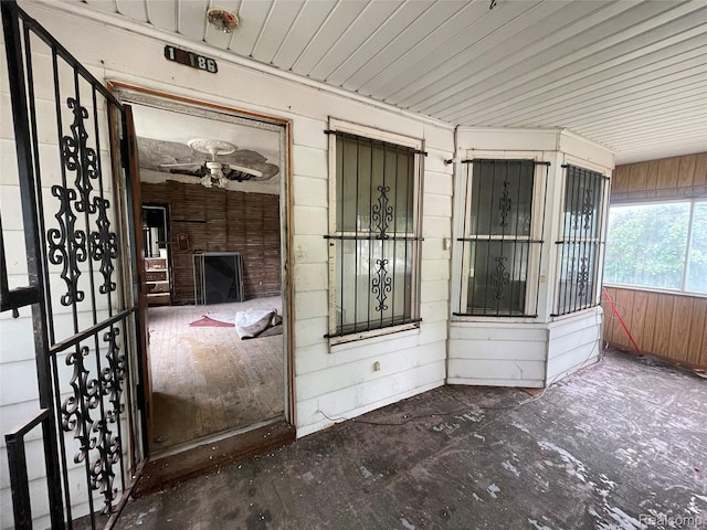 17184 Mackay St, Detroit, MI 48212 - doorway to property featuring a porch