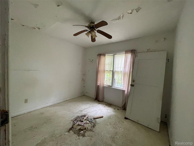 17184 Mackay St, Detroit, MI 48212 - unfurnished room featuring ceiling fan
