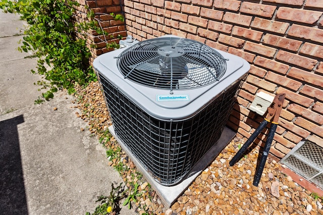3244 Dearborn St, Wayne, MI 48184 - exterior view of cooling unit