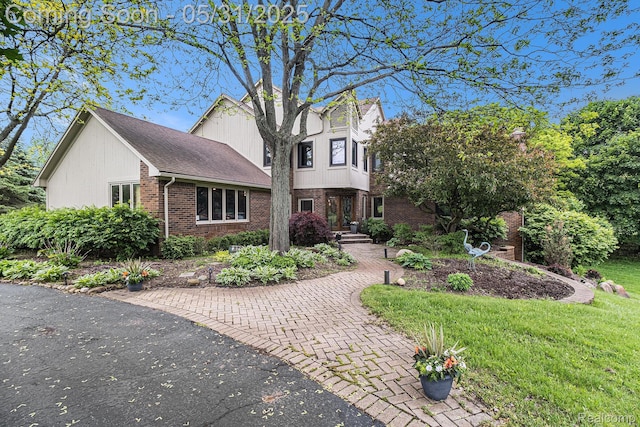 1080 Meadow Crest Dr, Clarkston, MI 48348