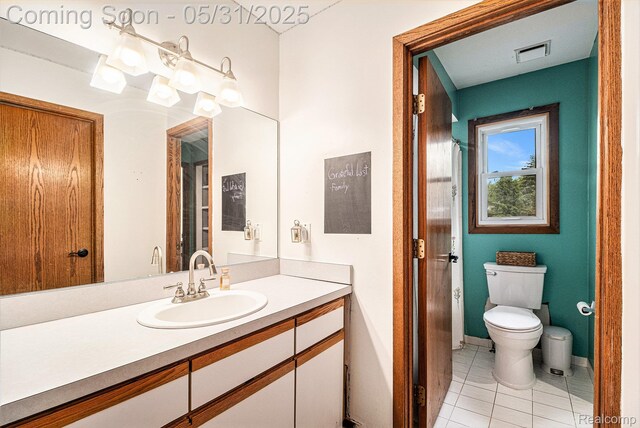 1080 Meadow Crest Dr, Clarkston, MI 48348