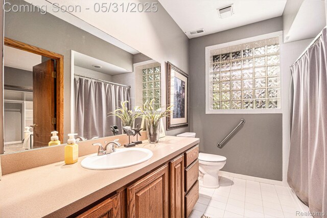1080 Meadow Crest Dr, Clarkston, MI 48348