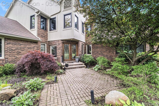 1080 Meadow Crest Dr, Clarkston, MI 48348