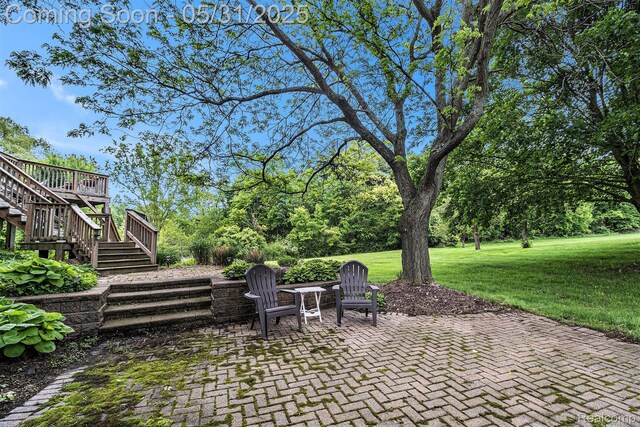 1080 Meadow Crest Dr, Clarkston, MI 48348