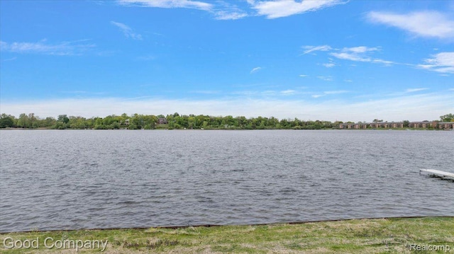 1760 Hamilton Dr, Bloomfield Hills, MI 48302 - water view