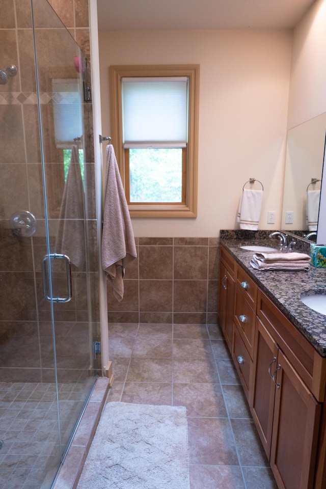18774 Old Field Rd, New Buffalo, MI 49117 - full bath featuring double vanity and a shower stall