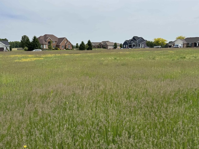 6 Wheatland Dr, Tecumseh, MI 49286