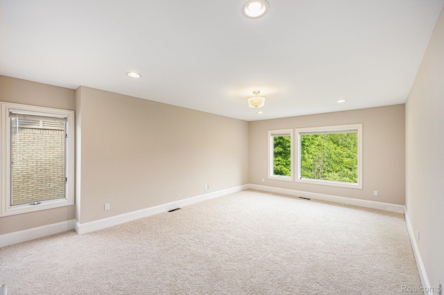 785 River Bend Dr, Rochester Hills, MI 48307 - empty room with light colored carpet, baseboards, and recessed lighting