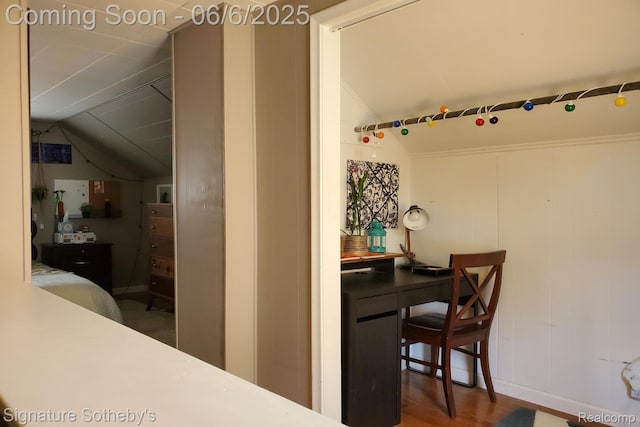 917 N Edison Ave, Royal Oak, MI 48067 - hall featuring vaulted ceiling, baseboards, and wood finished floors