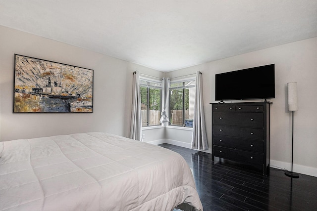 3360 Brook Trl SE, Grand Rapids, MI 49508 - bedroom with baseboards and wood tiled floors