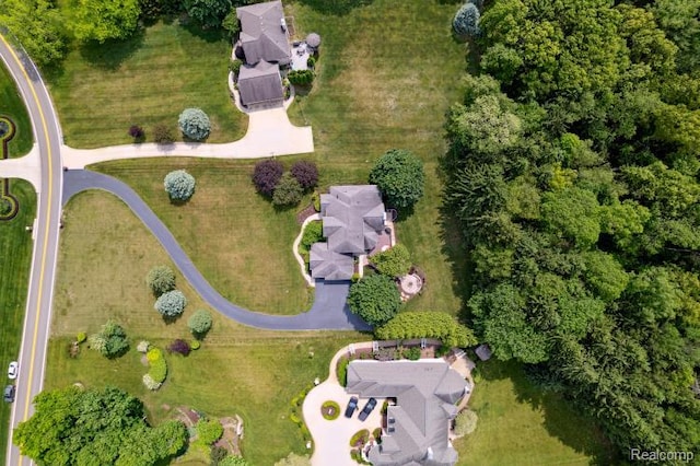 3468 High Hillcrest Dr, Howell, MI 48843 - aerial view of property and surrounding area