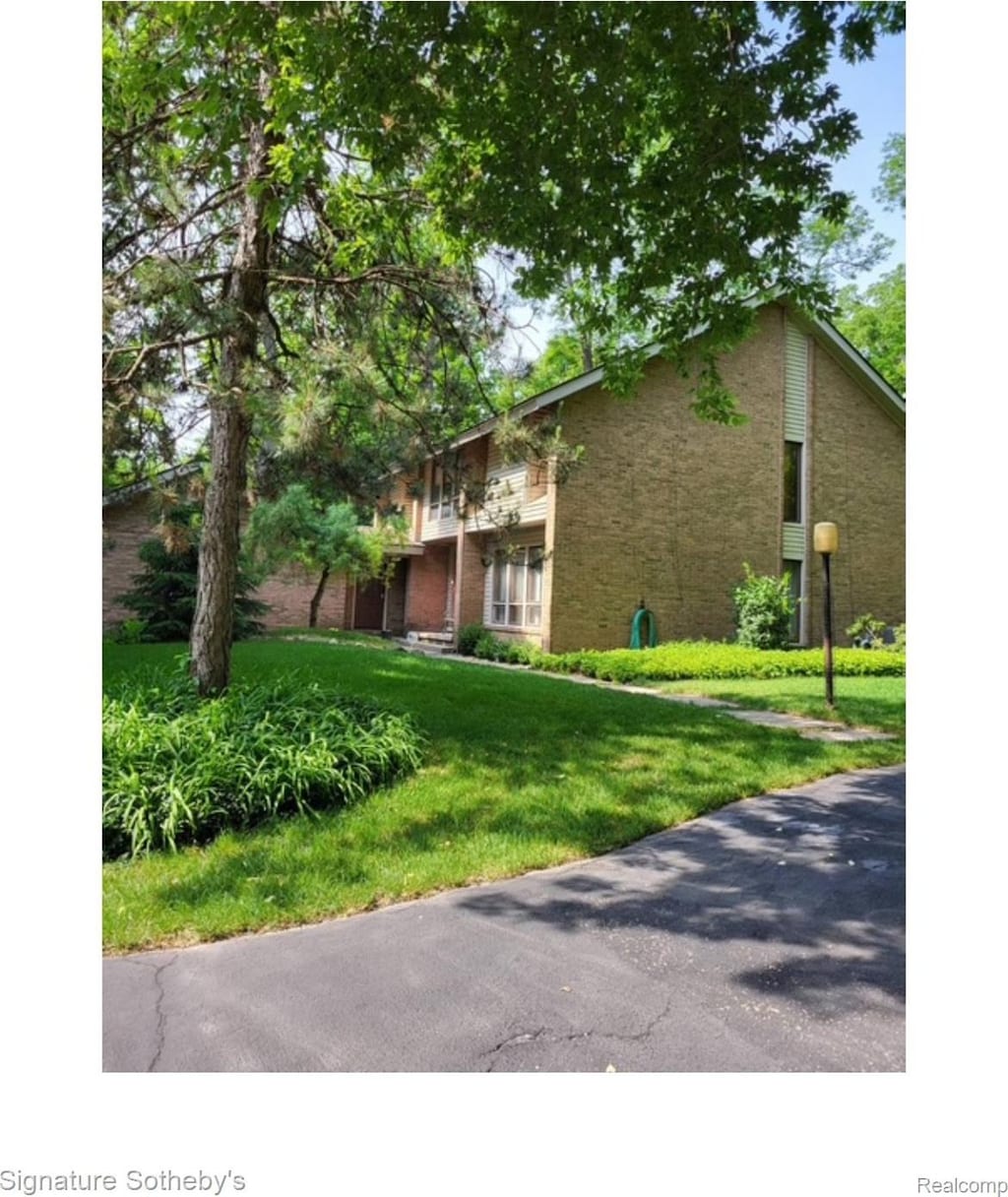 26311 W 14 Mile Rd, Franklin, MI 48025 - view of building exterior