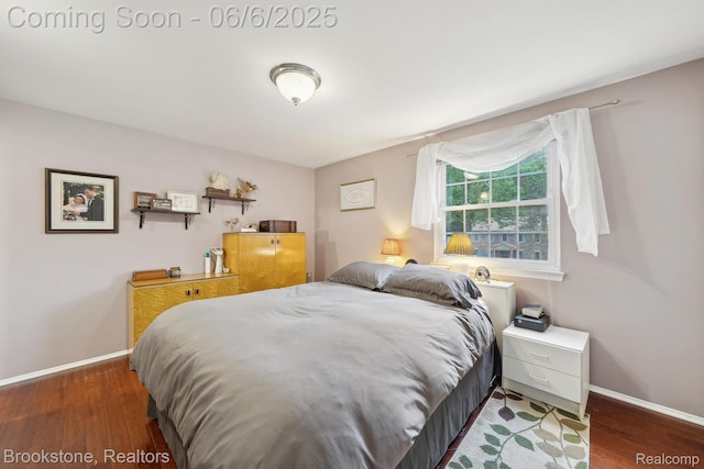 2831 Aurora Dr, Lake Orion, MI 48360 - bedroom featuring wood finished floors and baseboards