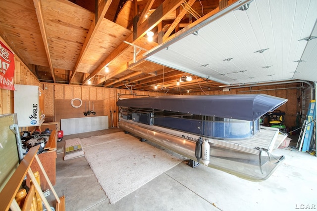 227 Lake View Dr, Hudson, MI 49247 - view of garage