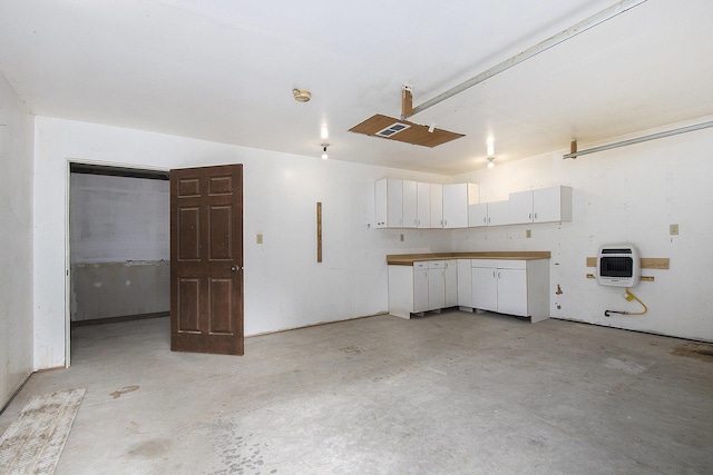 68149 Lawndale St, Edwardsburg, MI 49112 - garage with heating unit