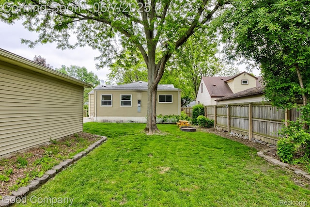 4511 Rosewold Ave, Royal Oak, MI 48073 - view of yard with an outdoor fire pit
