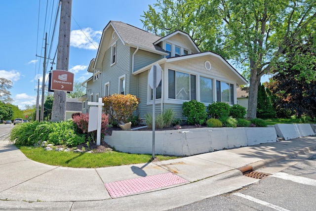 350 N Broadway St, Lake Orion, MI 48362 - view of front facade with roof with shingles