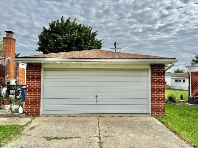 32008 Bunert Rd, Warren, MI 48088 - detached garage with central AC