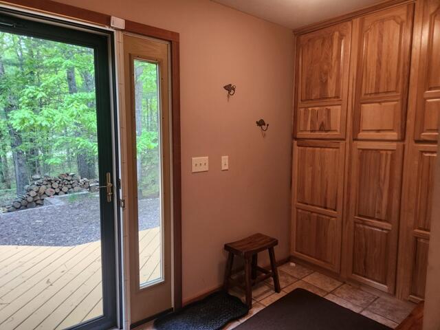 9316 S Oxeye Ave, Baldwin, MI 49304