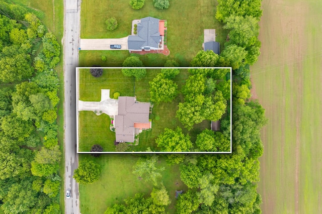 55042 W End Rd, Three Rivers, MI 49093