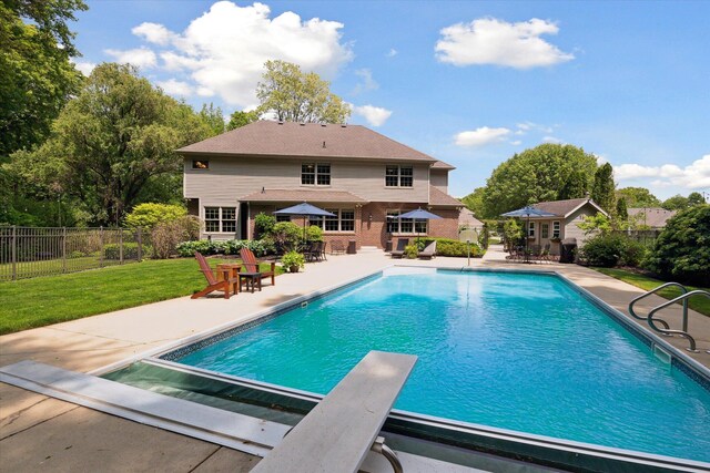 71438 Forest Eagle Ln, Niles, MI 49120 - view of swimming pool featuring a patio area and a diving board