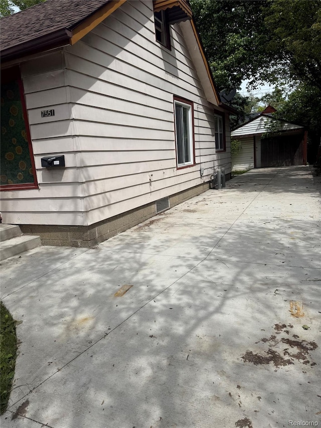 7551 Toepfer Rd, Warren, MI 48091 - view of home's exterior