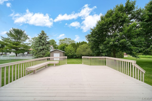 5662 Caren Dr, Ypsilanti, MI 48197 - wooden terrace with a yard