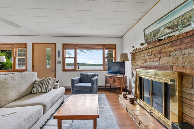 7510 Crystal Dr, Beulah, MI 49617