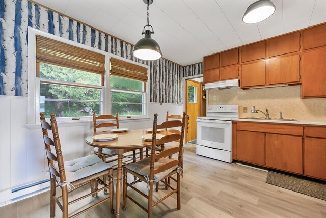 7510 Crystal Dr, Beulah, MI 49617