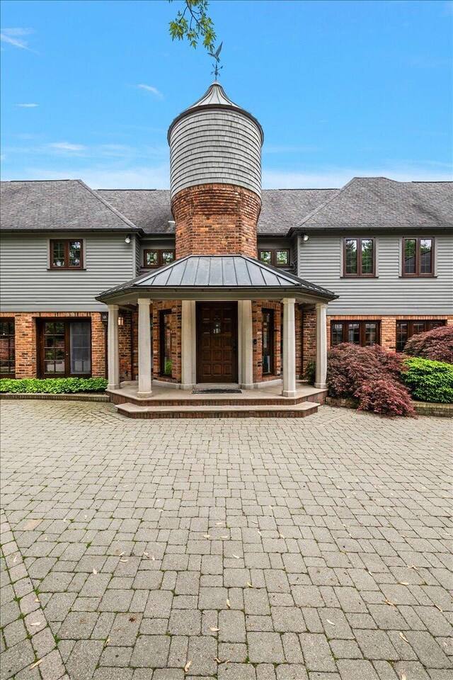 490 E Long Lake Rd, Bloomfield Hills, MI 48304 - view of building exterior
