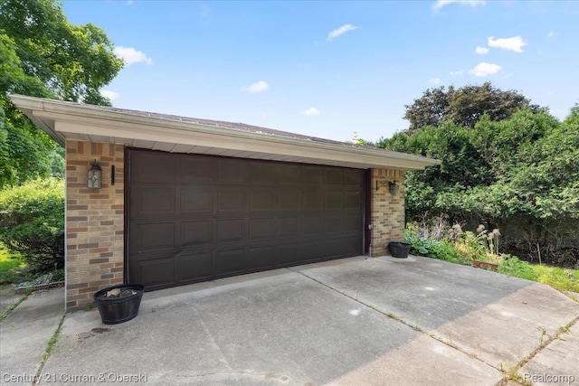 3183 Mildred St, Wayne, MI 48184 - view of detached garage