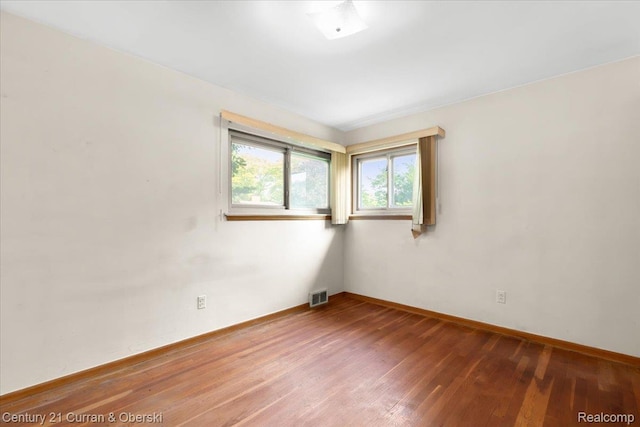 3183 Mildred St, Wayne, MI 48184 - unfurnished room with wood finished floors and baseboards