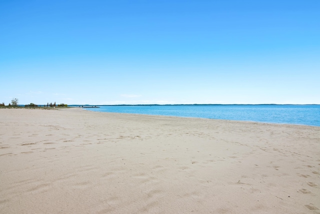 9200 N Bayshore Dr, Elk Rapids, MI 49629