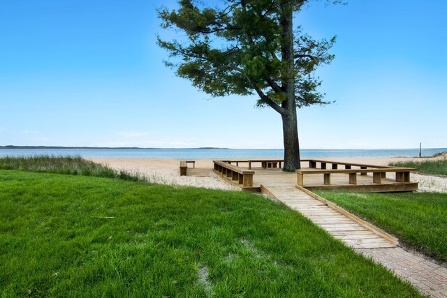 9200 N Bayshore Dr, Elk Rapids, MI 49629