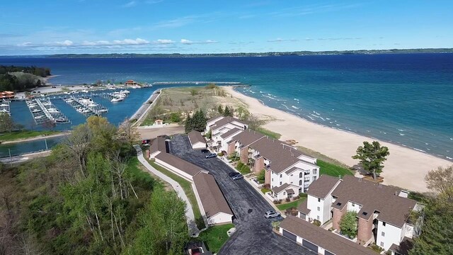 9200 N Bayshore Dr, Elk Rapids, MI 49629