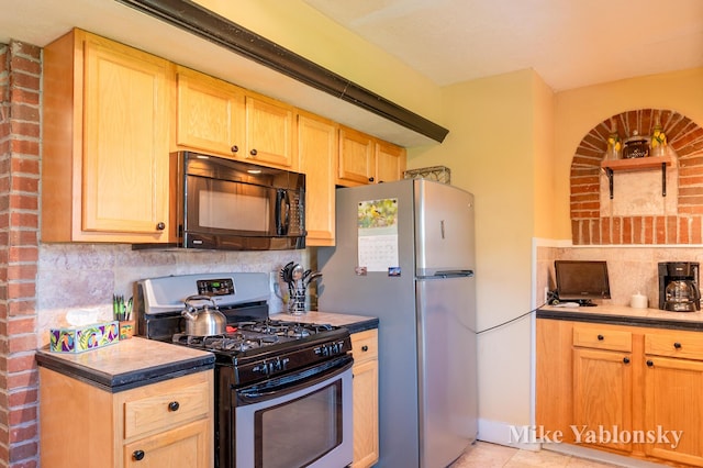 465 Kenwood St NE, Grand Rapids, MI 49505 - photo 9