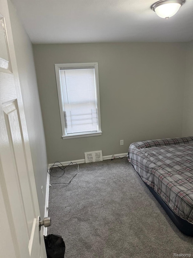 18950 Blackmoor St, Detroit, MI 48234 - bedroom featuring carpet and baseboards