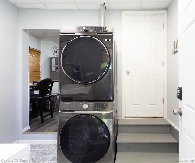 7641 N Inkster Rd, Westland, MI 48185 - washroom featuring stacked washer and clothes dryer and an office area