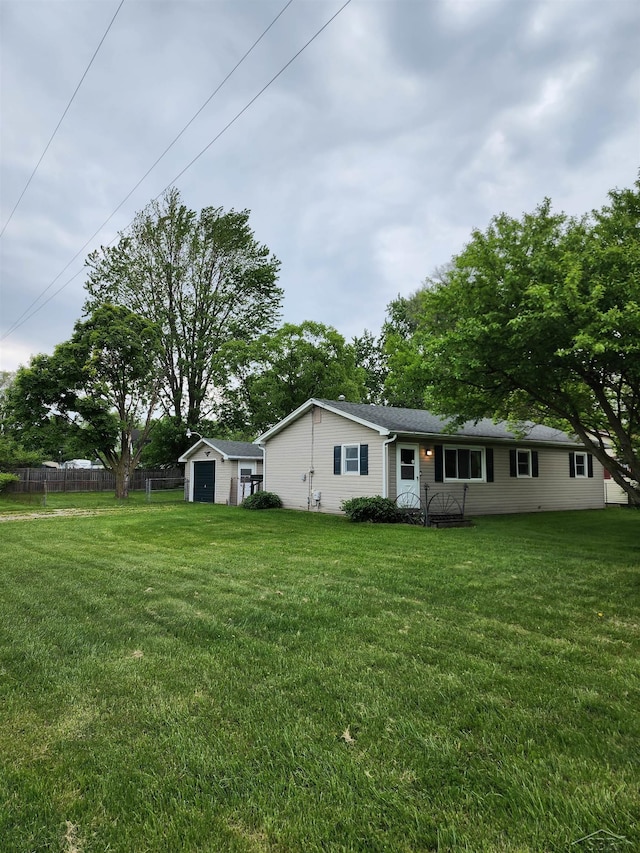 2285 Nebraska Ave, Saginaw, MI 48601 - view of front facade