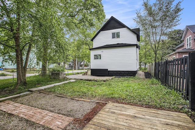 1702 Charles Ave, Kalamazoo, MI 49048 - back of property featuring a deck