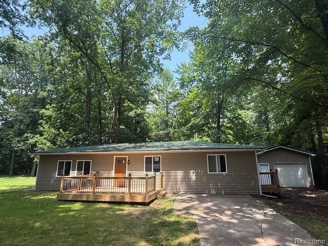 631 Pine Dr, Columbiaville, MI 48421 - photo 1
