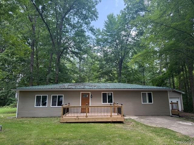 631 Pine Dr, Columbiaville, MI 48421 - photo 2