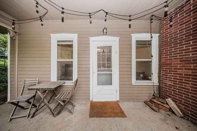 414 W Summit St, Ann Arbor, MI 48103 - view of doorway to property