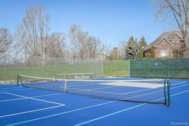 1363 Forest Bay Dr, Waterford, MI 48328 - view of tennis court