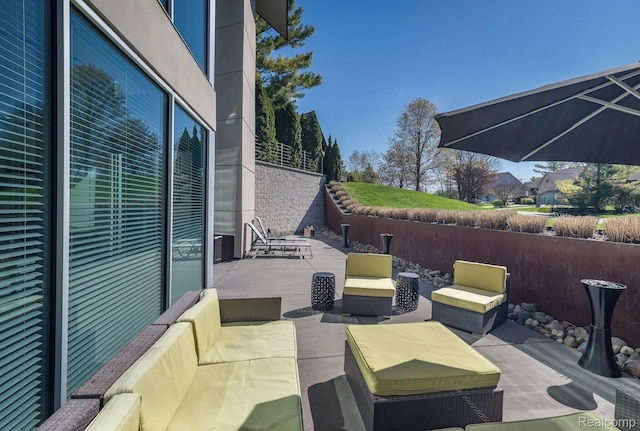 1363 Forest Bay Dr, Waterford, MI 48328 - view of patio / terrace