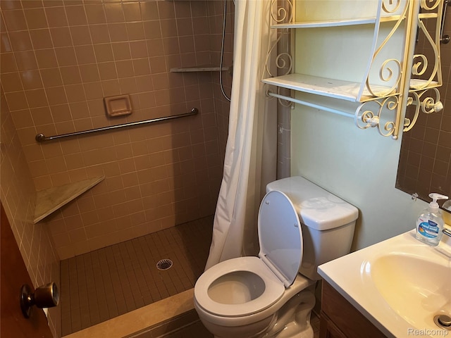 14924 Hough Rd, Allenton, MI 48002 - full bath featuring a shower stall, toilet, and vanity