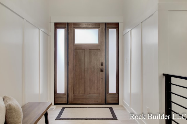 7134 Sugar Maple Dr, Hudsonville, MI 49426 - entrance foyer featuring light wood-style floors