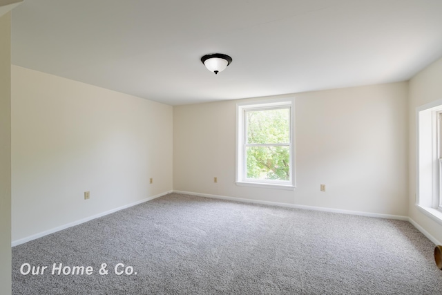 337 N Fairview Ave, Lansing, MI 48912 - unfurnished room featuring carpet and baseboards