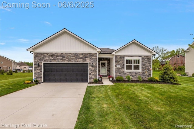 6231 Leighland Dr, Grand Blanc, MI 48439 - view of front facade with stone siding, a front yard, and a garage