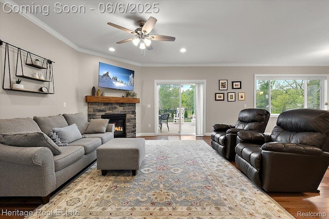 6231 Leighland Dr, Grand Blanc, MI 48439 - living room featuring ceiling fan, plenty of natural light, wood finished floors, crown molding, and recessed lighting